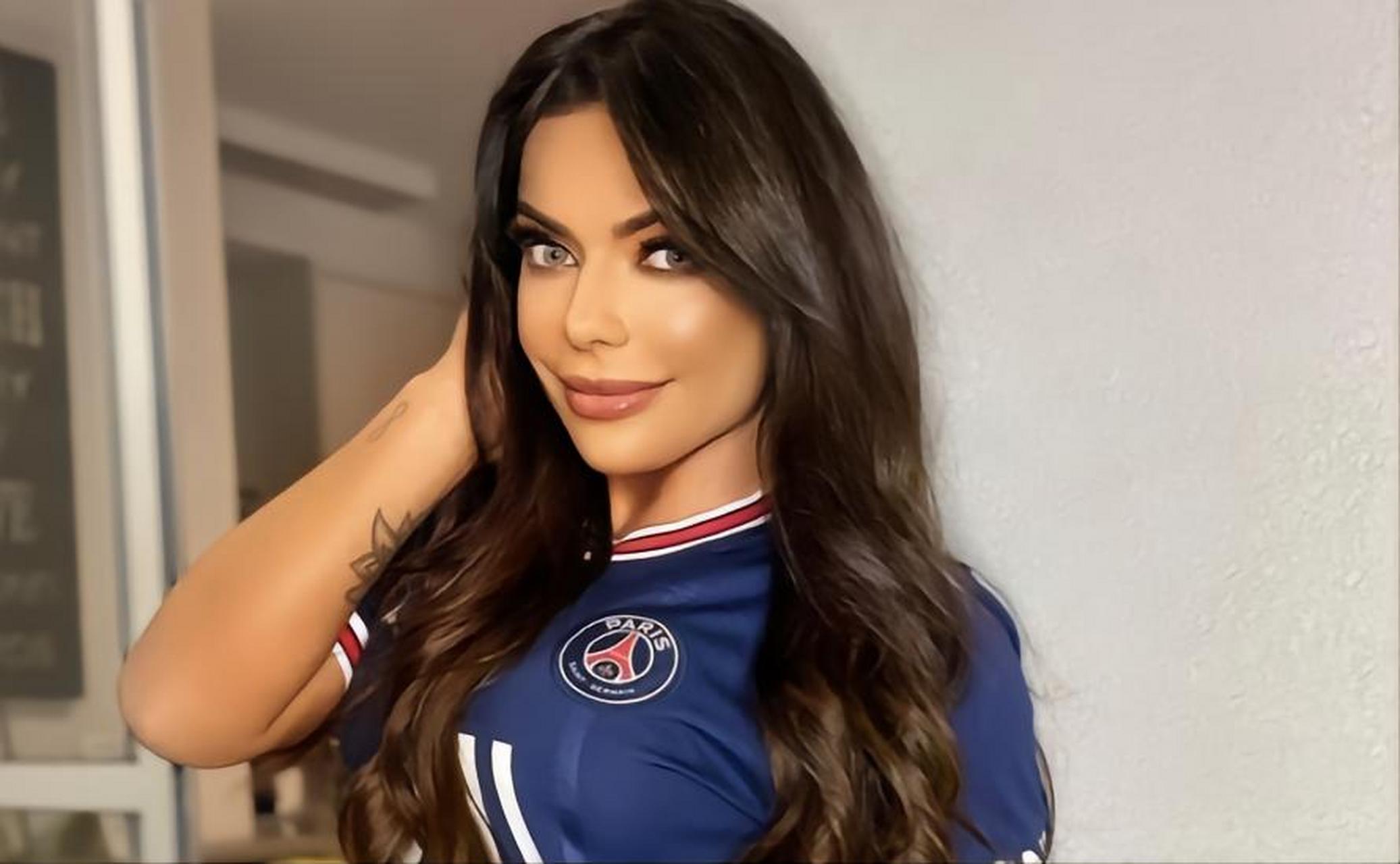 巴西美臀冠军怒批法蒂:他不配穿10号,这是对梅西的不尊重  在欧联杯