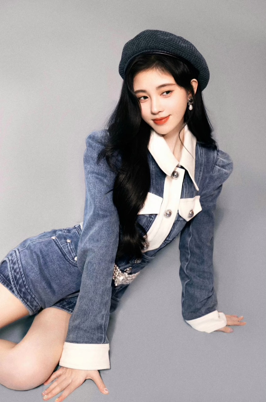 鞠婧祎 芭比娃娃美腿