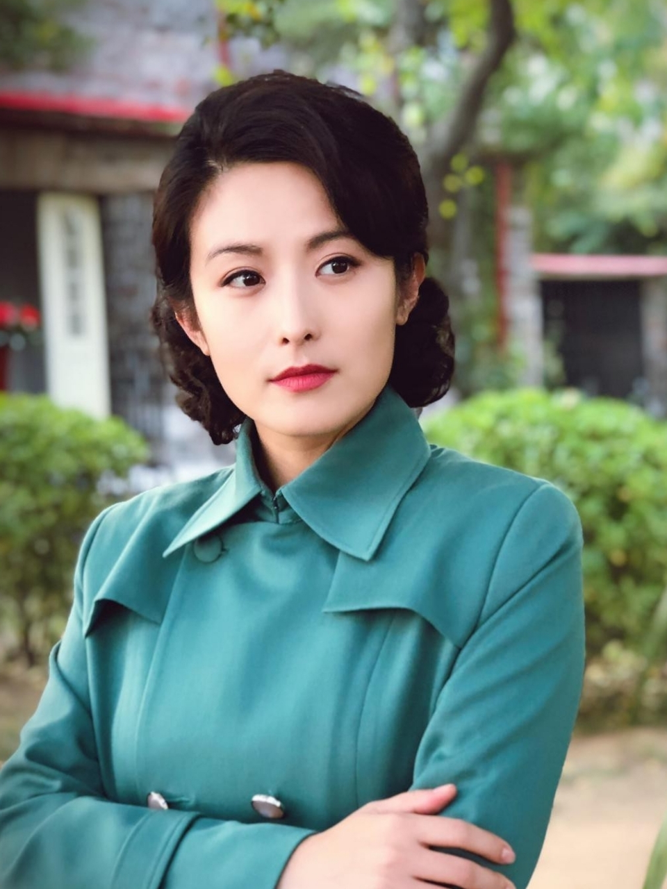 徐百慧漂亮笑容温婉,有东方女性优雅的魅力,角色塑造分外鲜明,深得