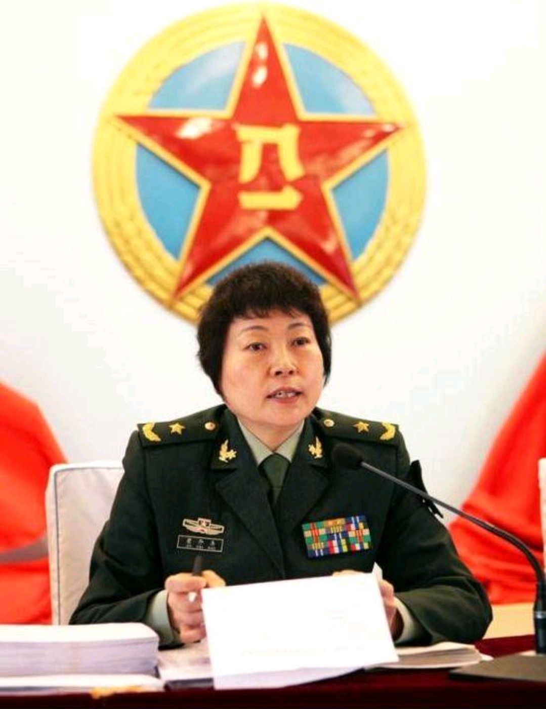 名列"全国十大"的人大代表贾丹兵邮来纪念封,当年曾名动一时