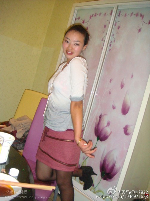 昨晚,当老公洗澡的时候,不小心弄湿了一卷卫生纸