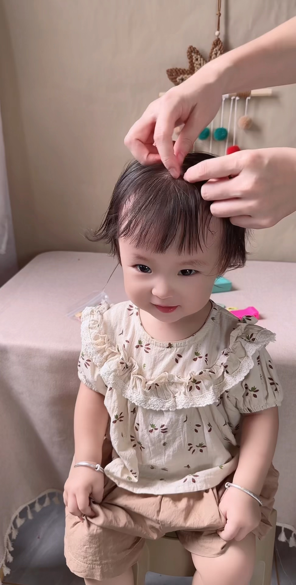 简单可爱双马尾,上学来不及这样扎好看又甜美