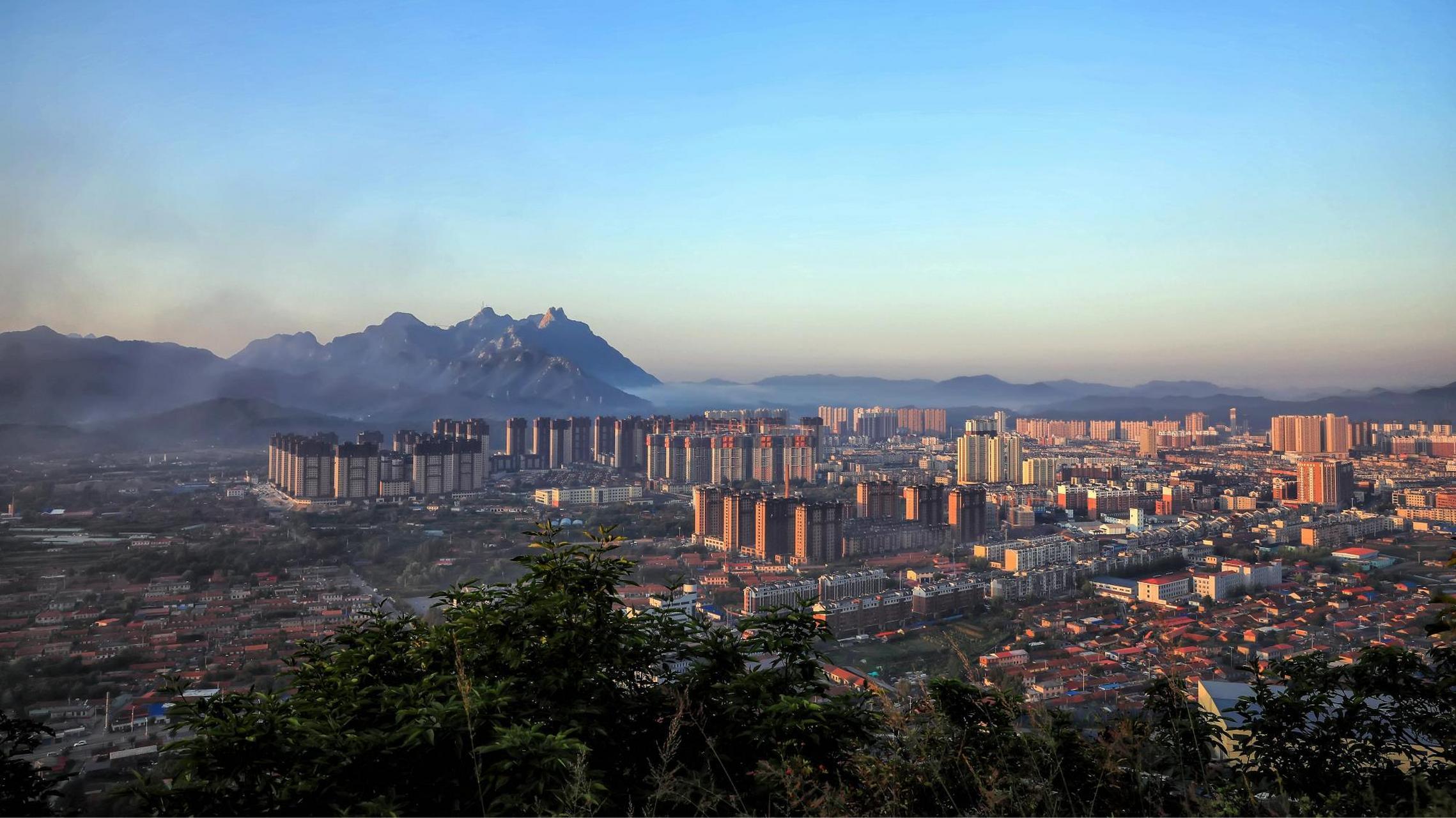 贯彻二十大辽宁在行动# #美好辽宁欢迎您# 凤凰城晨曦