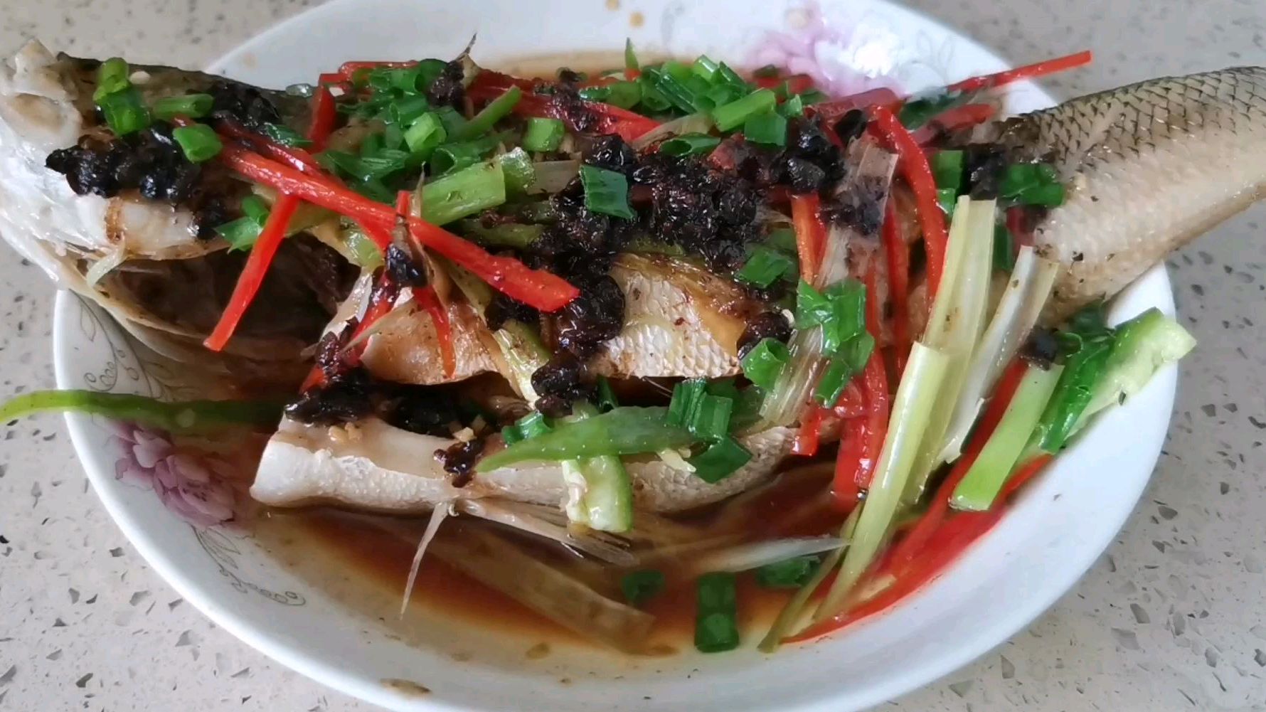 正宗豆豉蒸深海鲈鱼家乡做法