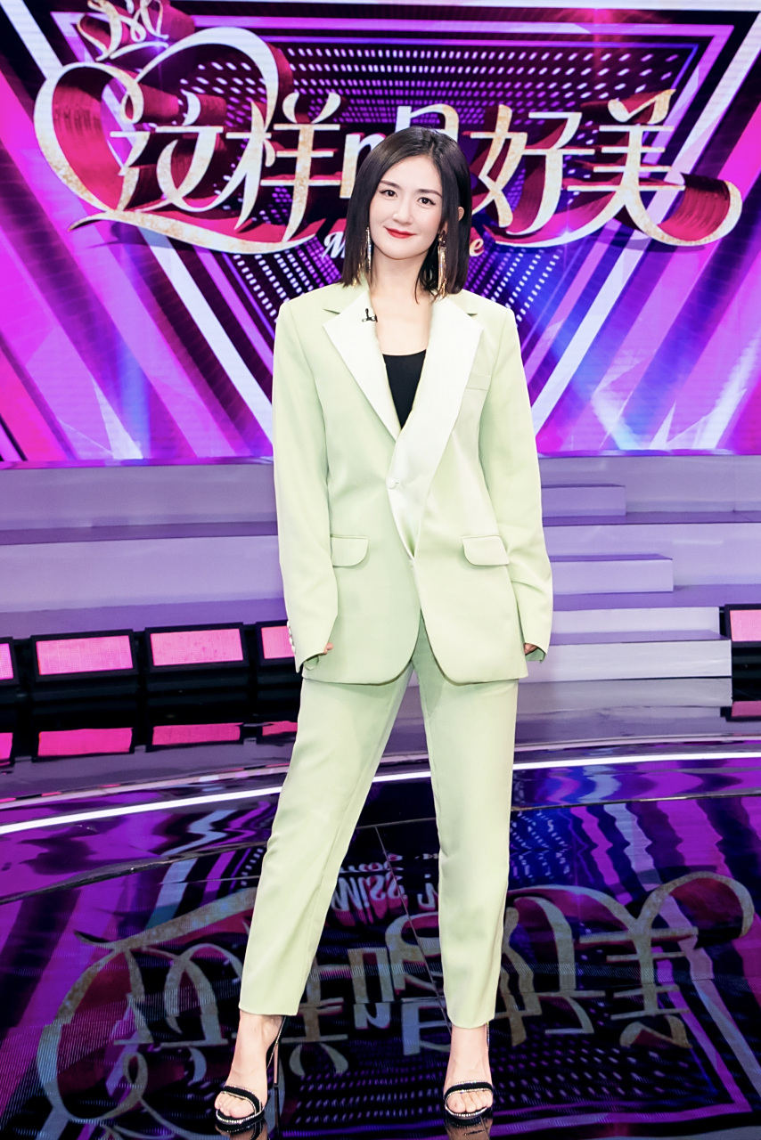 谢娜  美腿玉足合集