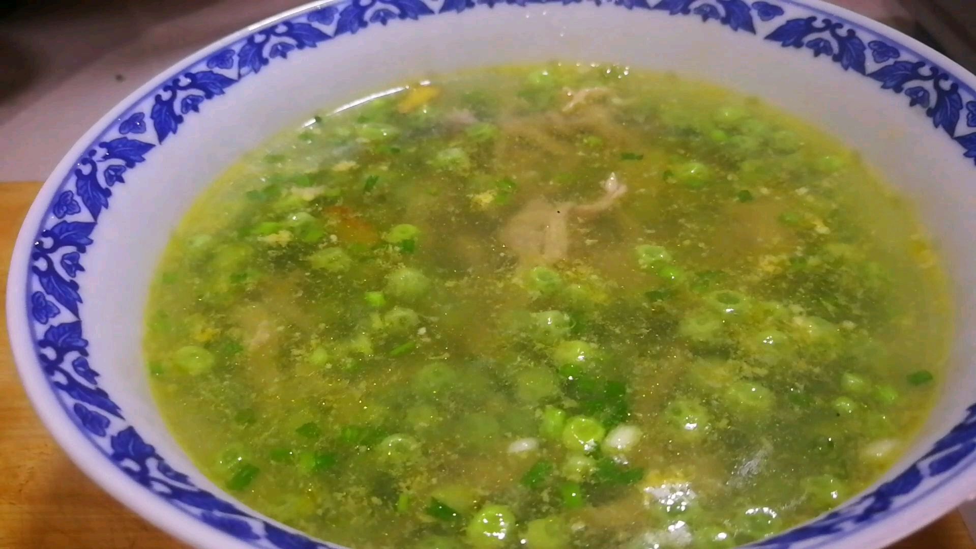 豌豆做汤的做法,味道鲜美好喝,就是小时候妈妈做的味道