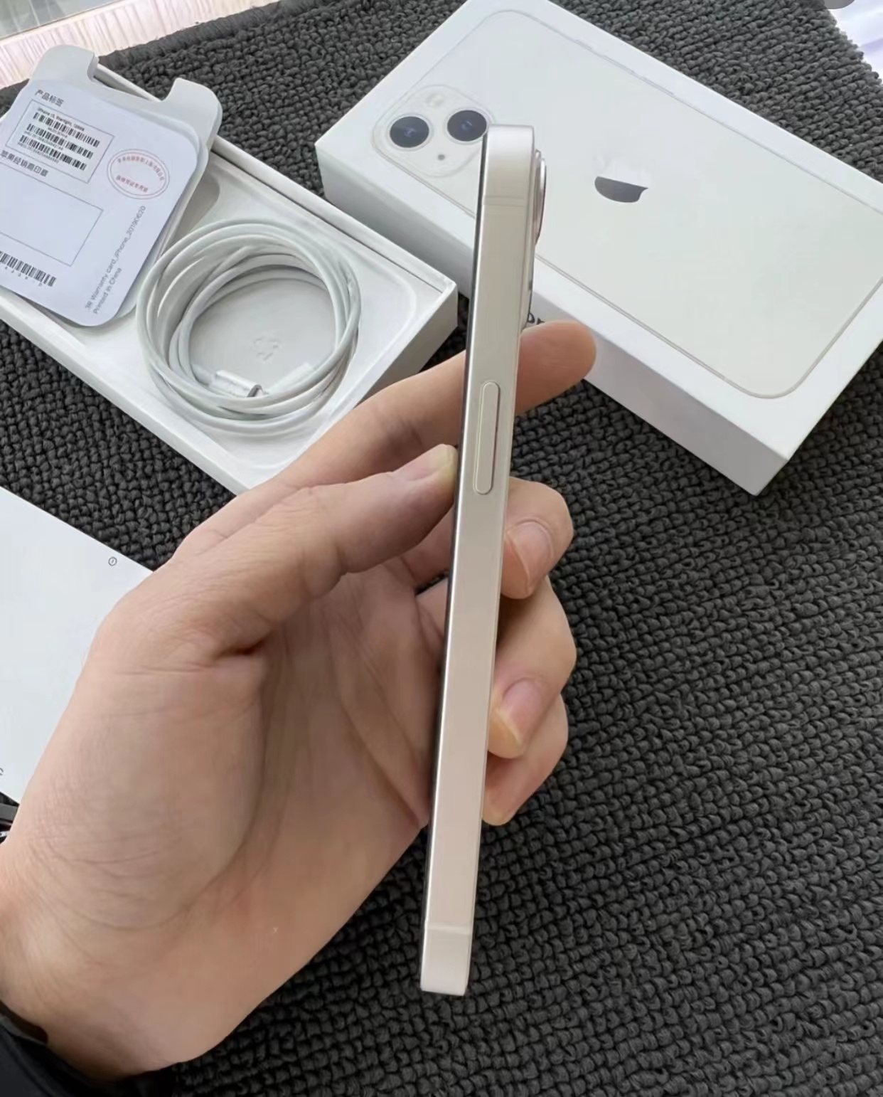 2800出苹果13白色国行原装无拆修成色98新