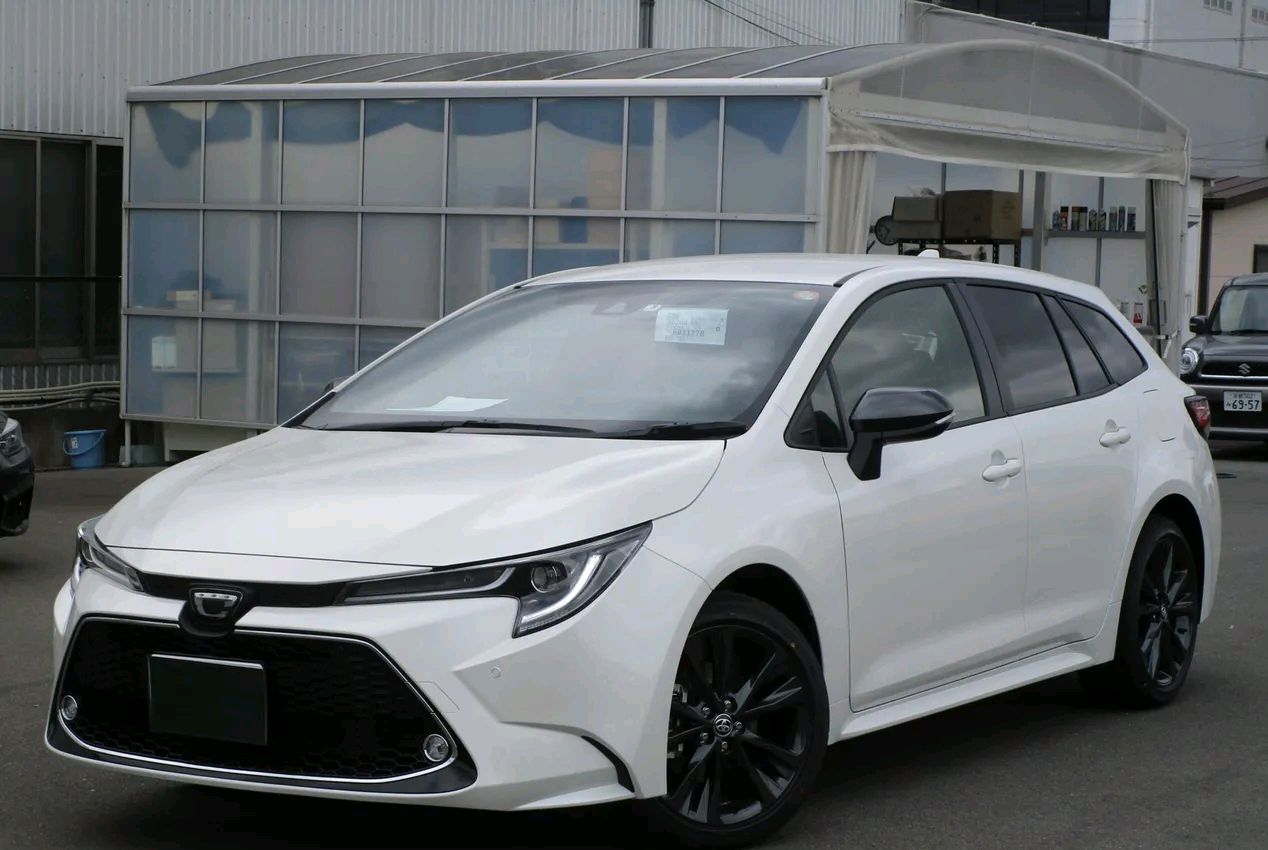 卡罗拉双擎"瓦罐"曝光,经典1.8升混动 cvt,运动元素丰富细腻