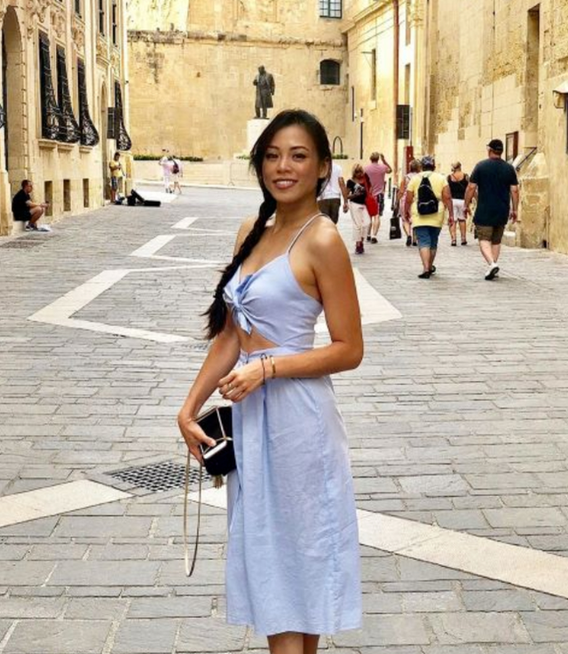 华裔美女黄达拉(二).