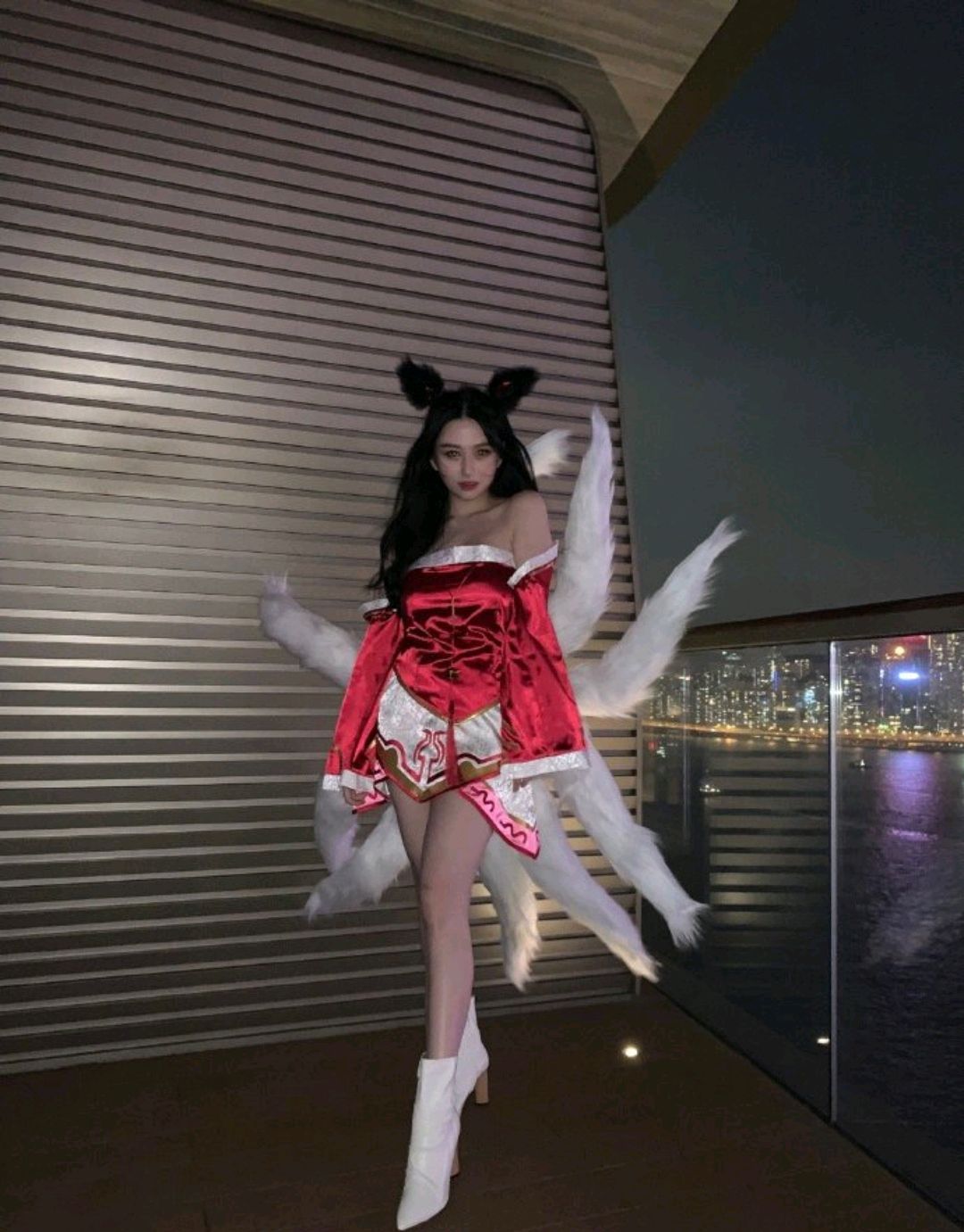 邱淑贞女儿沈月cos灌篮高手赤木晴子 继承了妈妈的美貌