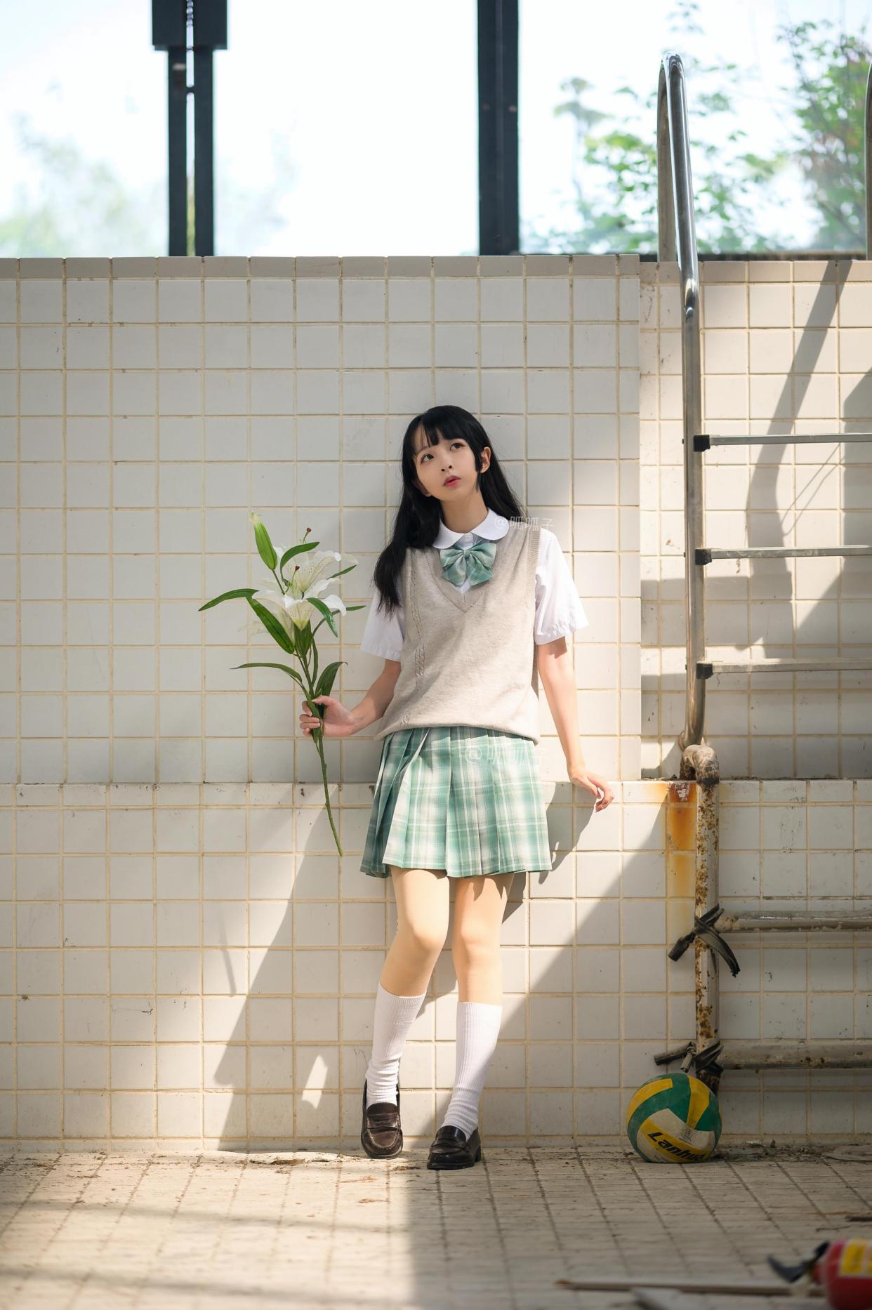 jk制服:黑长直,学生装,瓜子脸,你爱了吗?