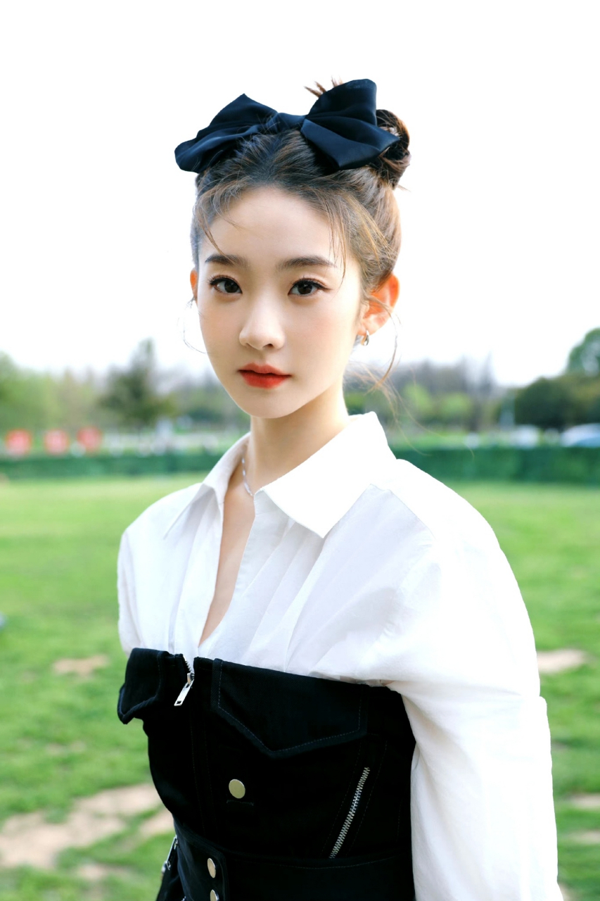 张艺凡#明星生图大赏