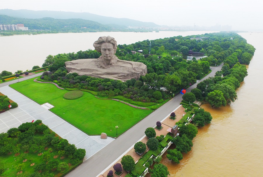 长沙最出名的旅游景点"橘子洲"