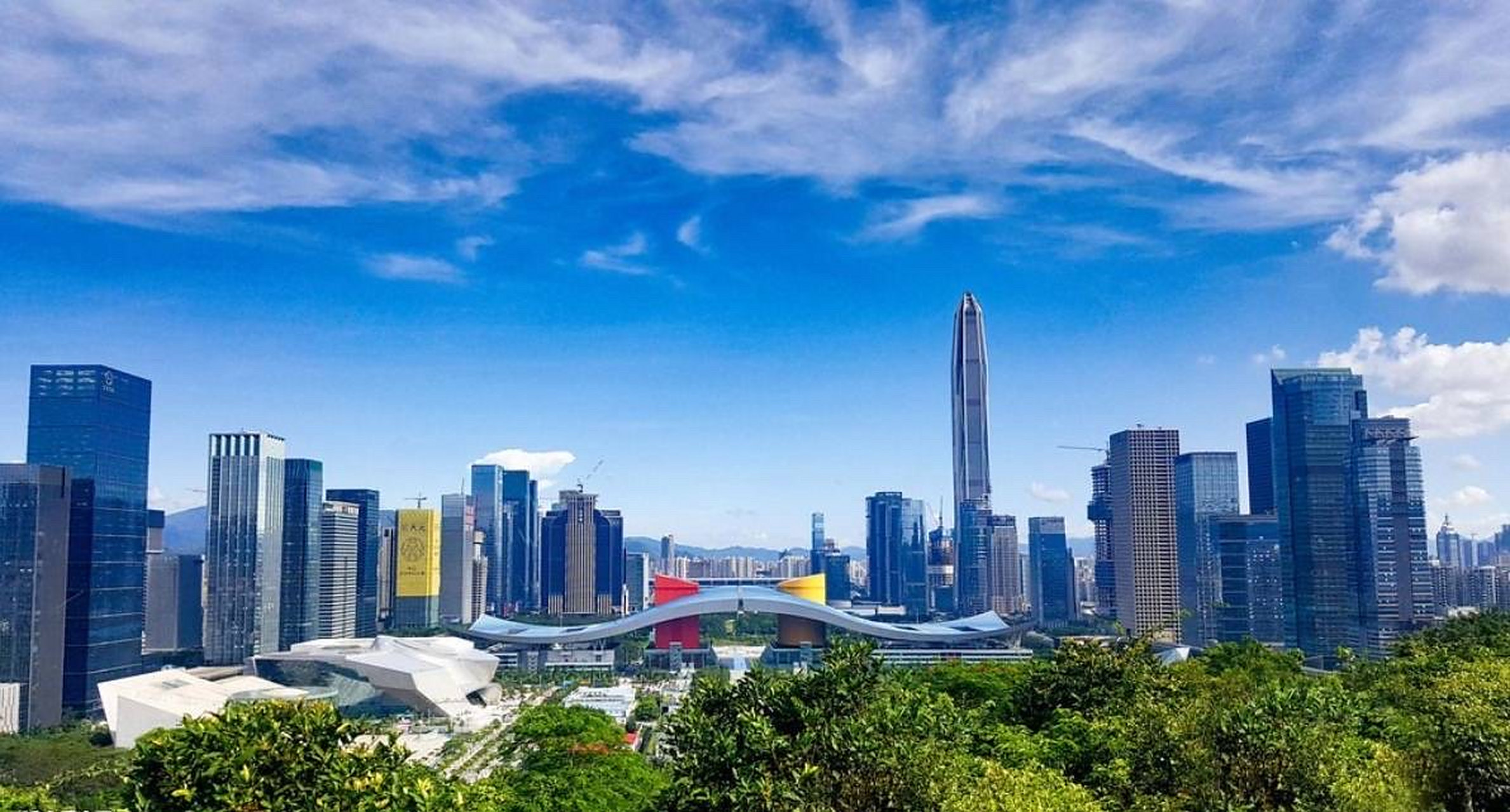 "如果现在把深圳所有的房子按市价卖掉,大概有150万亿人民币".