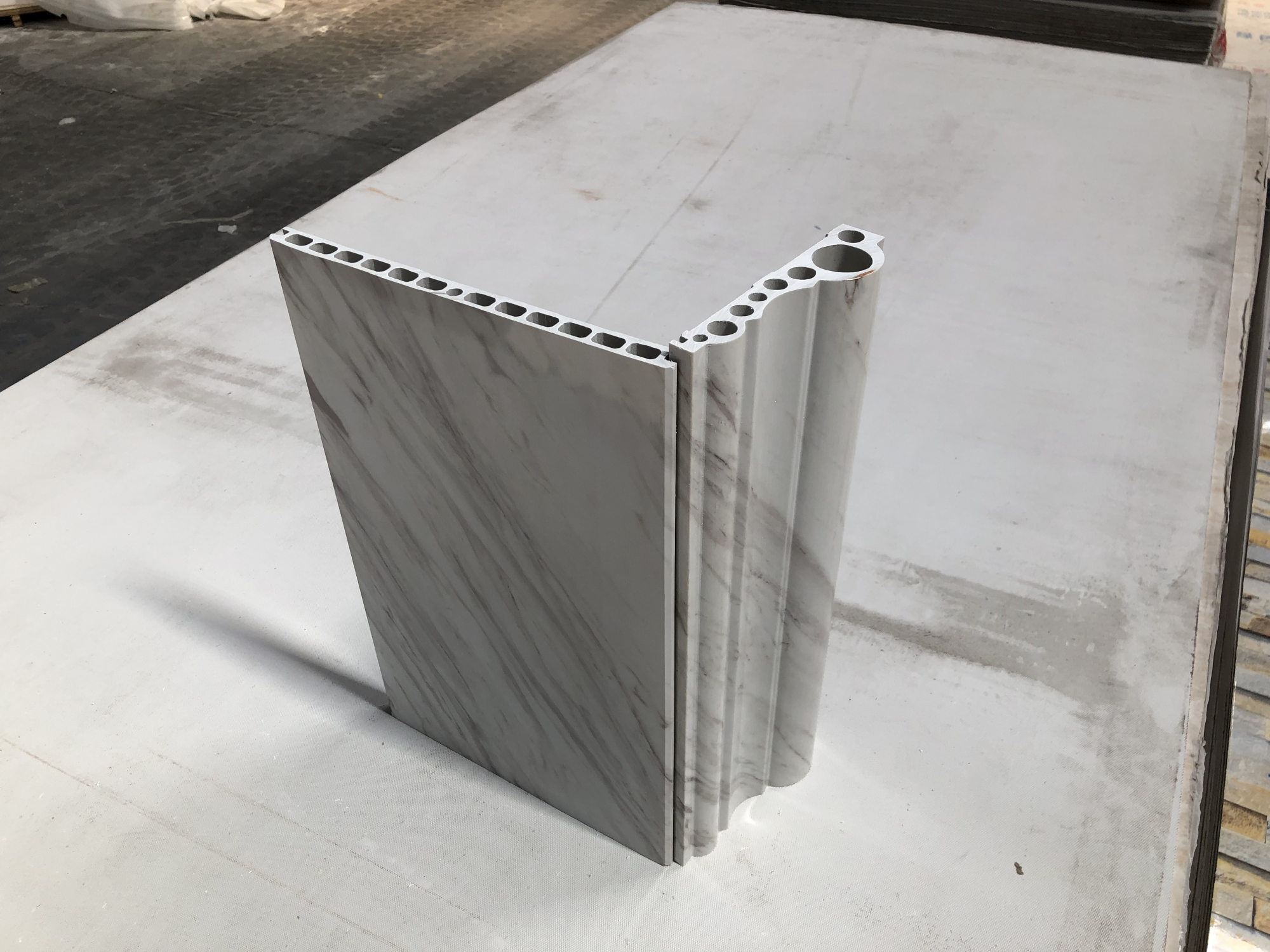 山东石塑电梯门套生产厂家