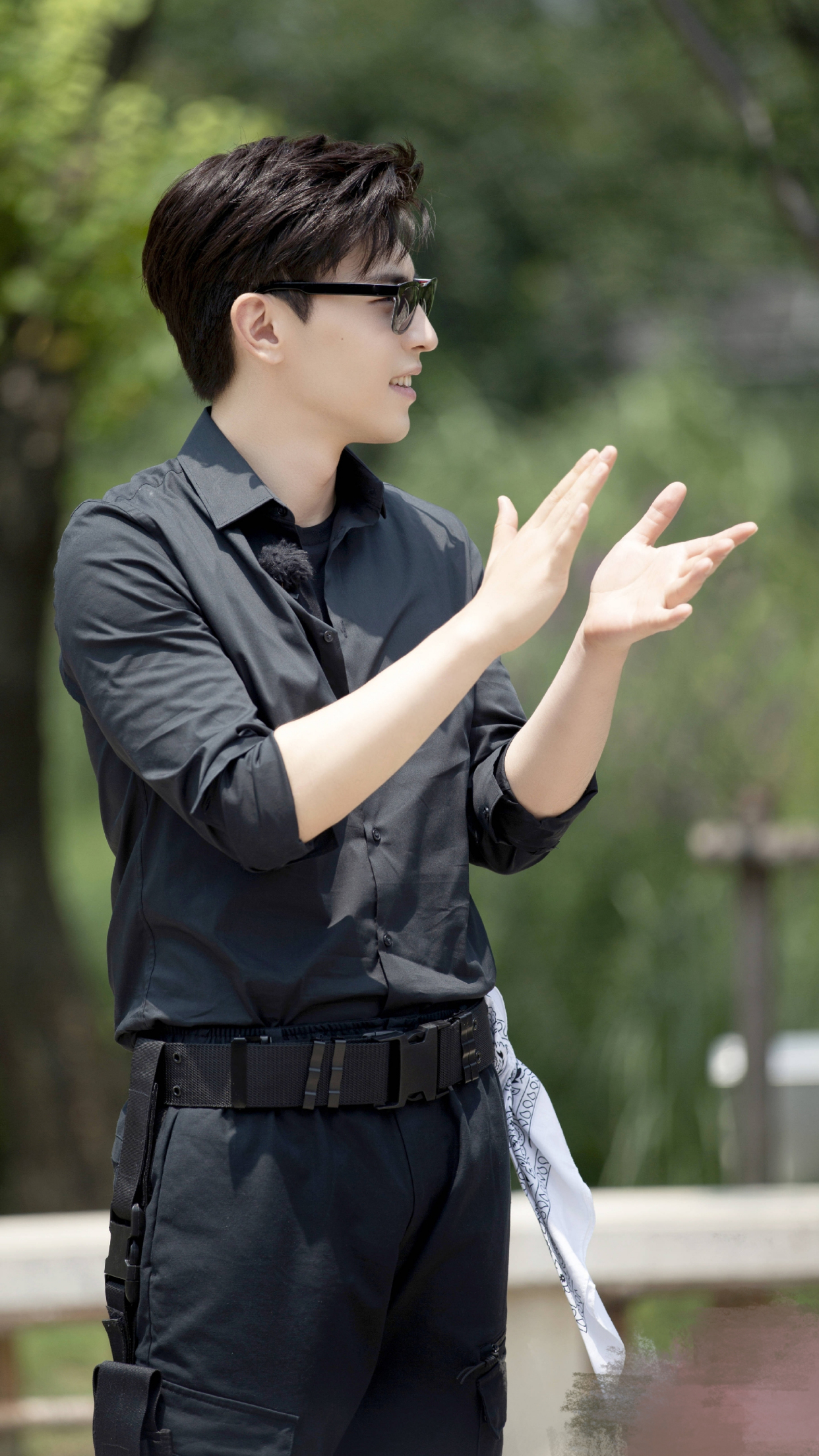 演员邓伦这几款造型真帅,期待邓伦《密逃》更多精彩表现,看帅照