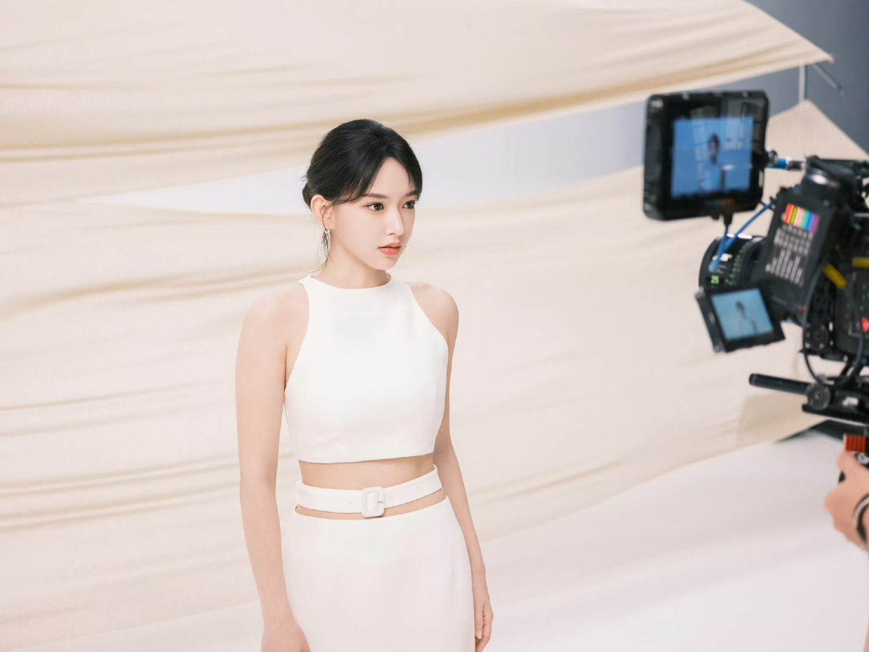 程潇白色衣服代言写真系列#美女