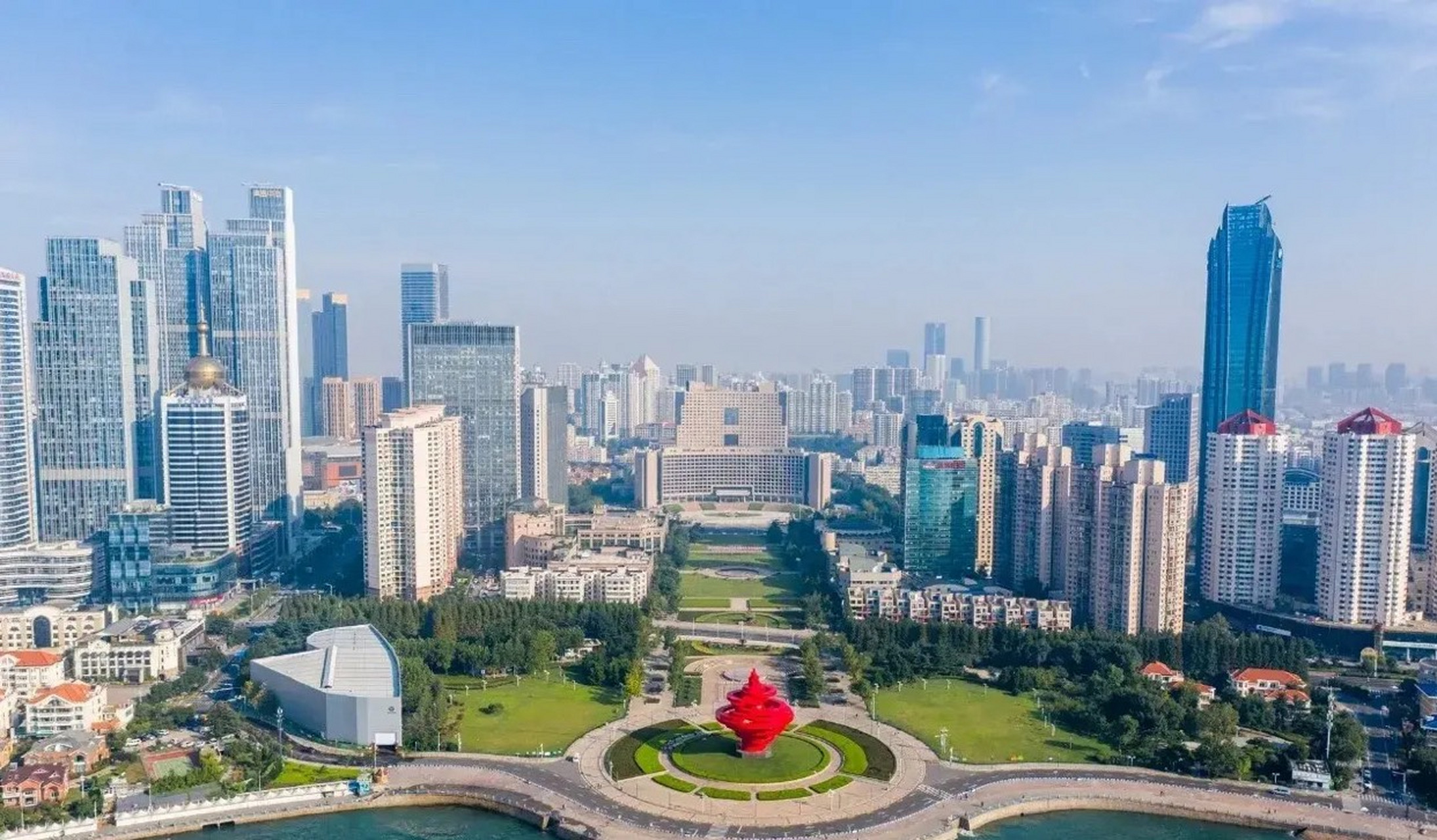 最近亲戚买房买一层,他公司同事都劝他说一层不