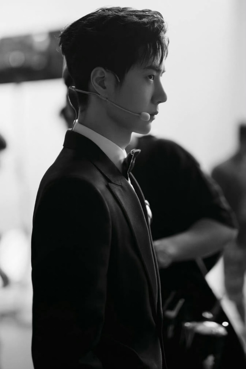 王一博的侧颜,太绝了  #王一博