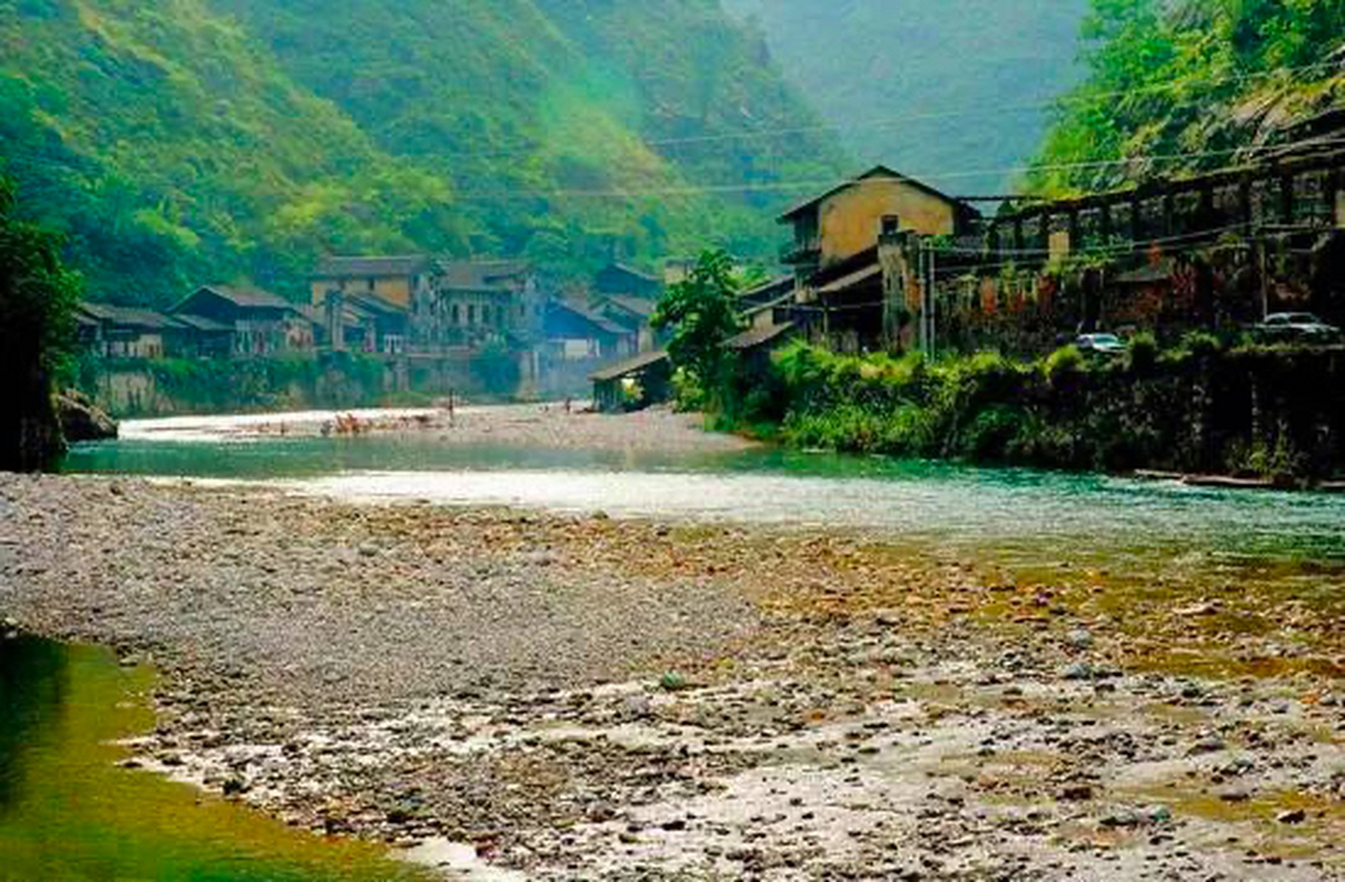 巫溪宁厂古镇可谓是三峡地区古人类文明的发祥地和摇篮之一,堪称世界