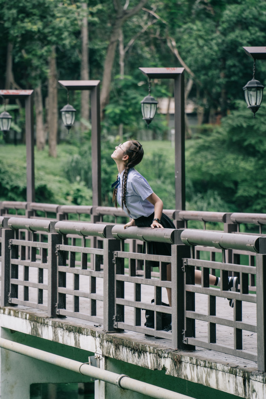 清迈必体验|在清迈大学定制一套自己的校服  从泰国带了很多小东小西
