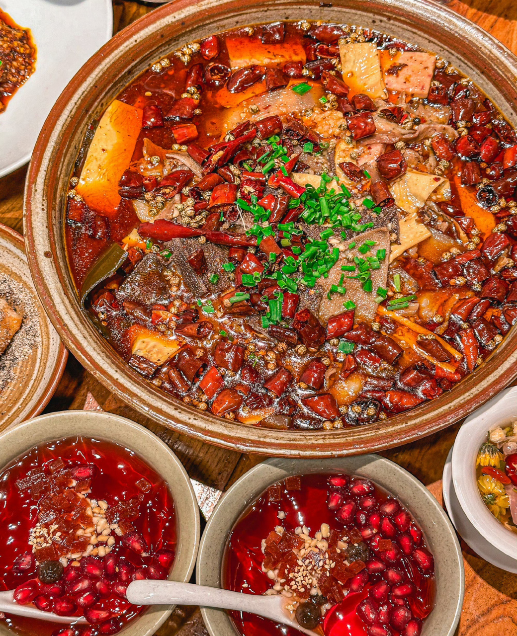 99菜品推荐99 92| 招牌毛血旺 他们家的必点招牌,也是必点的