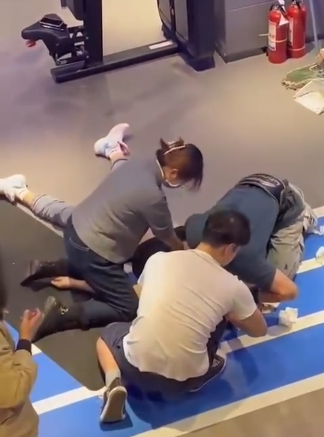 连云港24岁小伙健身时猝死,是国家级运动员,家属质疑抢救不及时