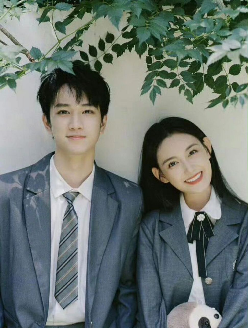 八岁摄影师拍的敖子逸蒋依依,这位小妹妹不是一般的会拍,隔着屏幕都