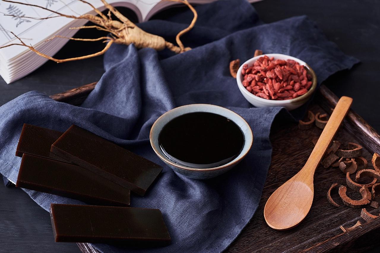 金鹰生物传承古法熬膏,助力膏方行业健康发展