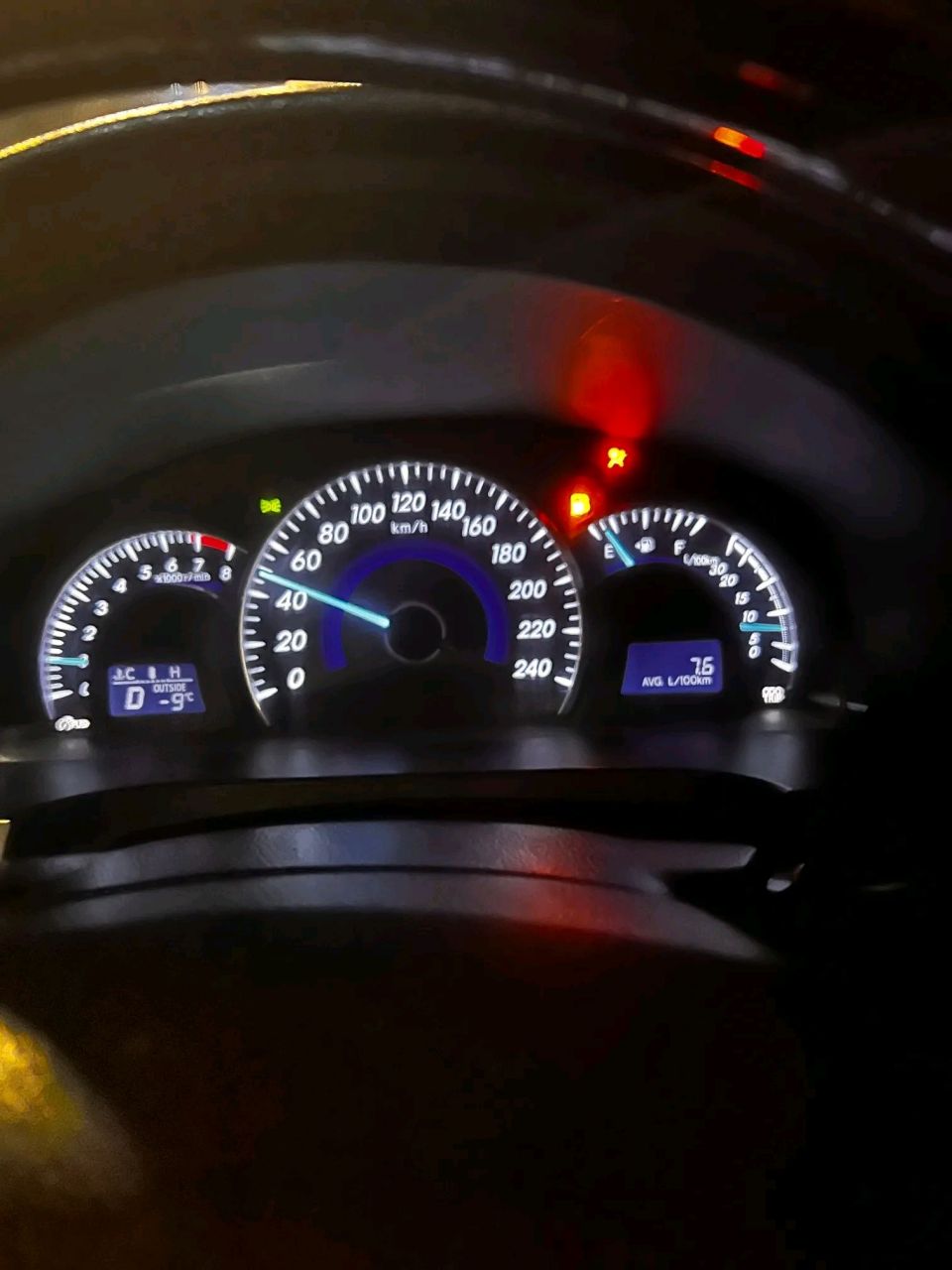 没油了,一箱一箱的油都让我浪费了,一箱又四百多块,开不起了.