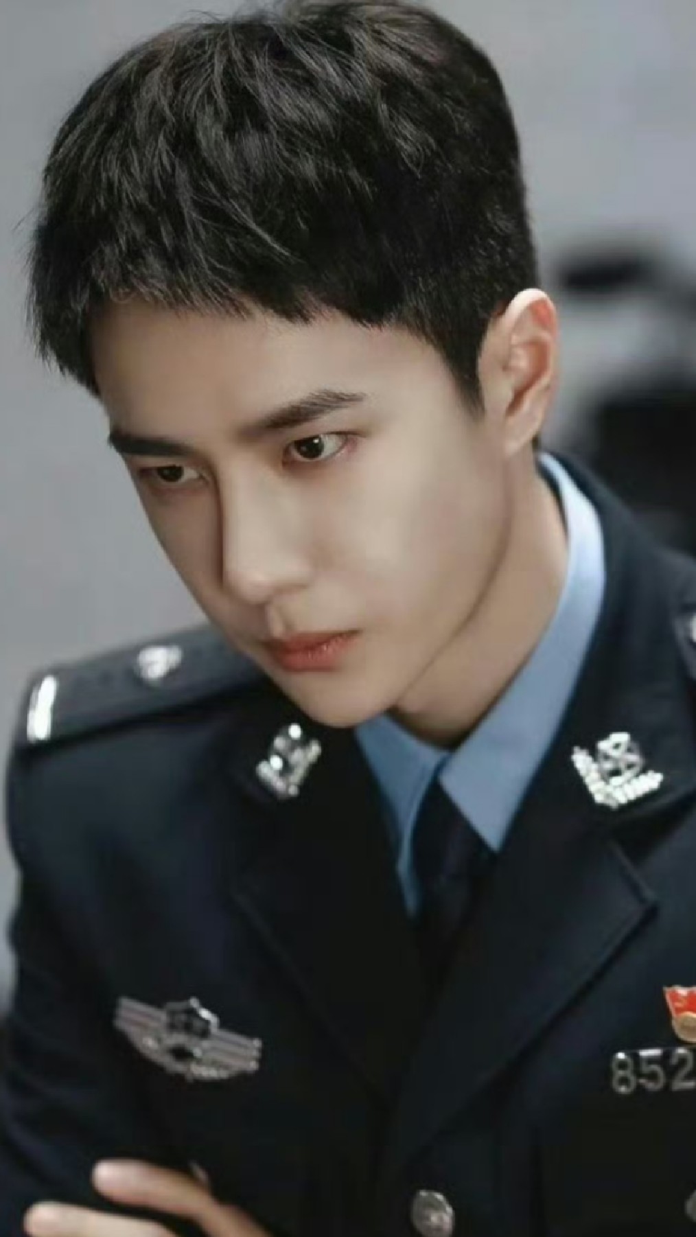 王一博主演的《冰雨火》强势带飞江苏卫视收视率!