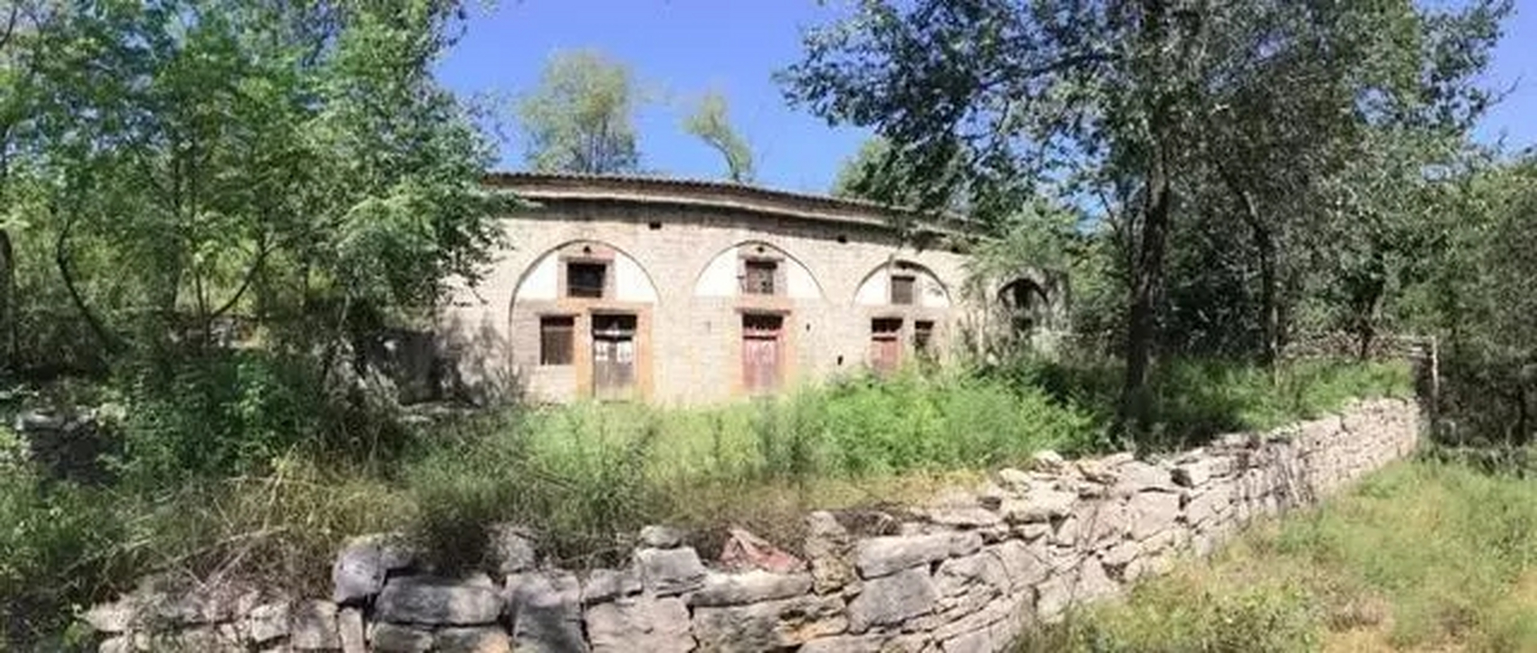 在河南省禹州市磨街乡政府所在地西北,有个名叫关庙的小山村,关庙村