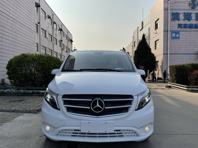 白色奔驰威霆 | 为数不多的家用vito升级案例分享