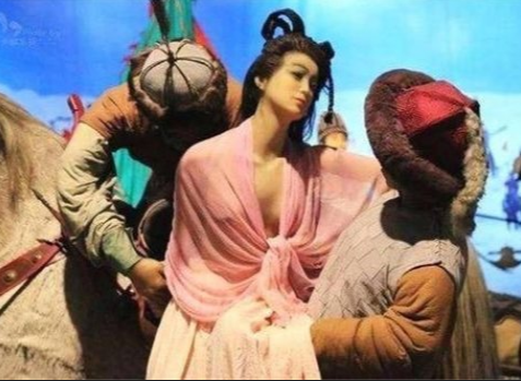 靖康之耻有多耻?牵羊礼让皇后羞愧自尽,皇太后和公主遭大肆亵渎