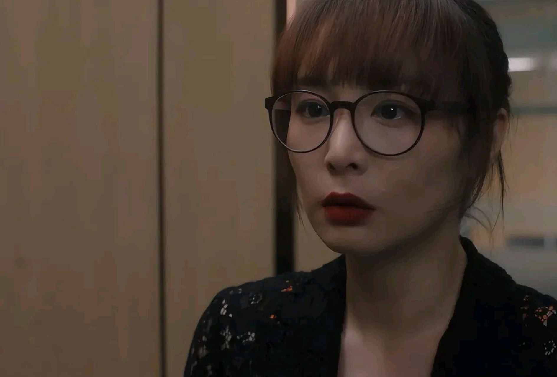 高叶成名前后穿着对比!