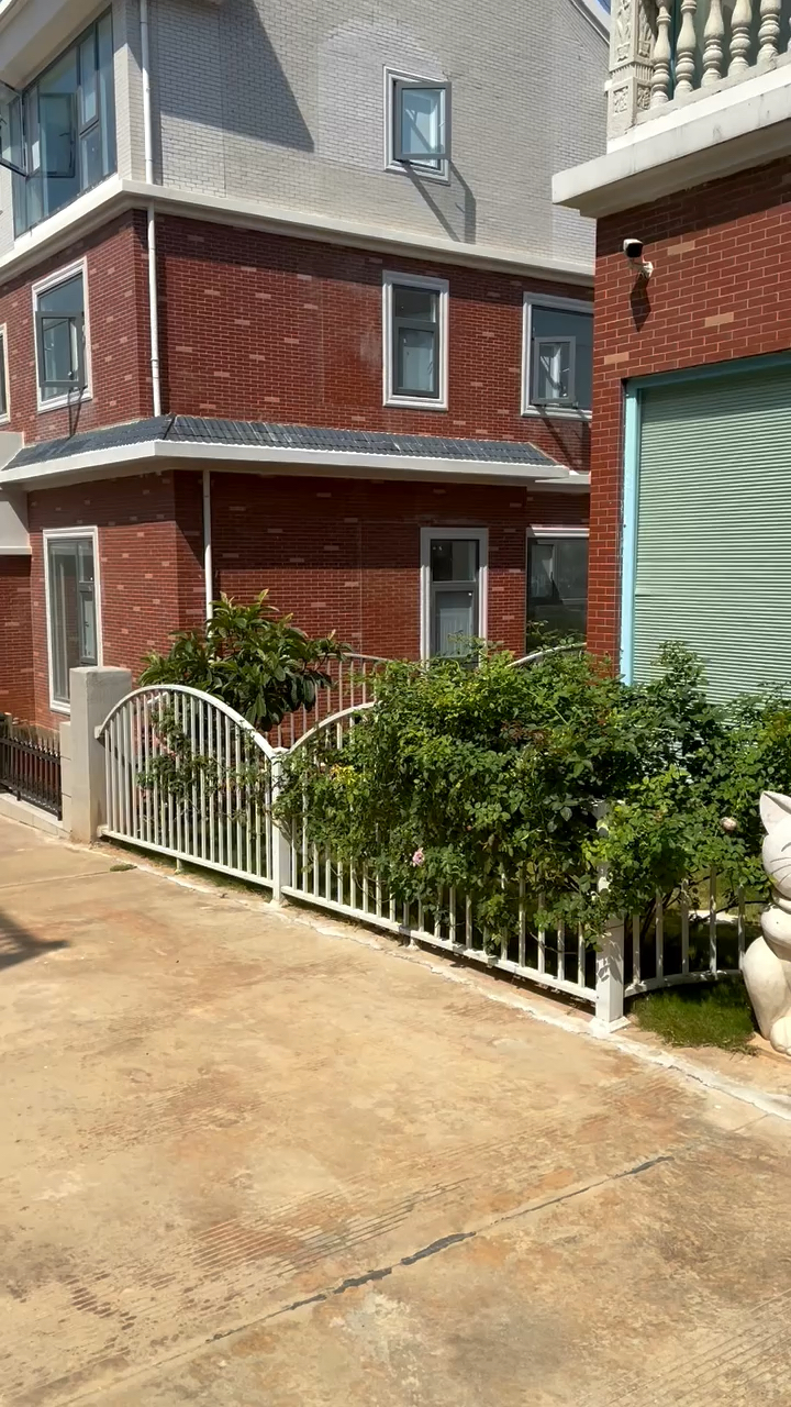 石林景区旁的别墅民宿,一栋卖两百来万,环境气候挺好-度小视