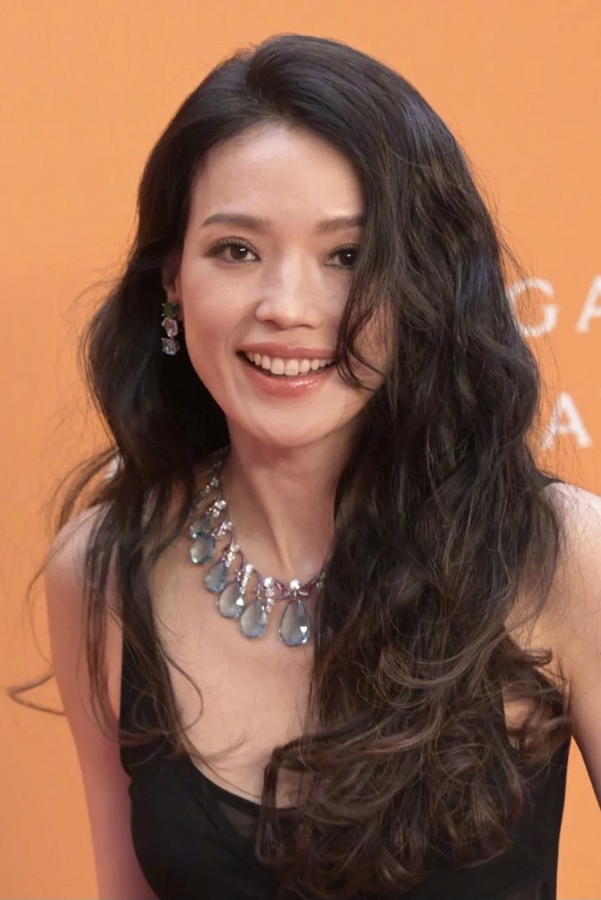 舒淇是不是没有做牙?她的牙齿看起来很自然,一点都不突兀.