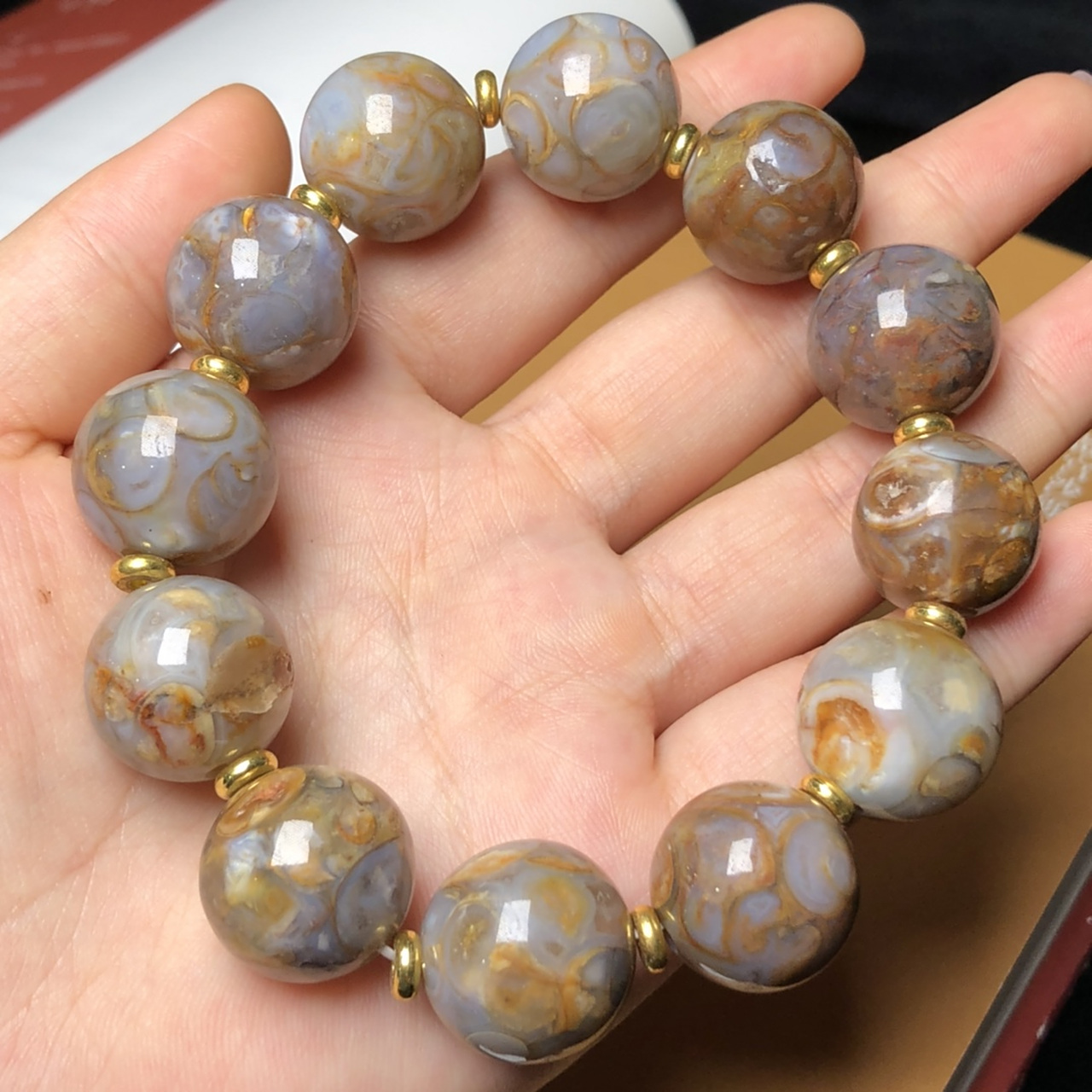 藏区回流老矿法螺手链 尺寸:18毫米*12颗 一颗可以改变运势的神圣天珠