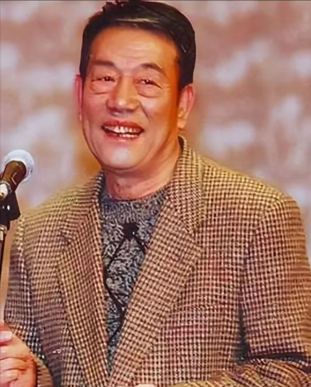 相声演员杨少华最骄傲的一次演出在广州,他跟着广播说唱团出去,一露面
