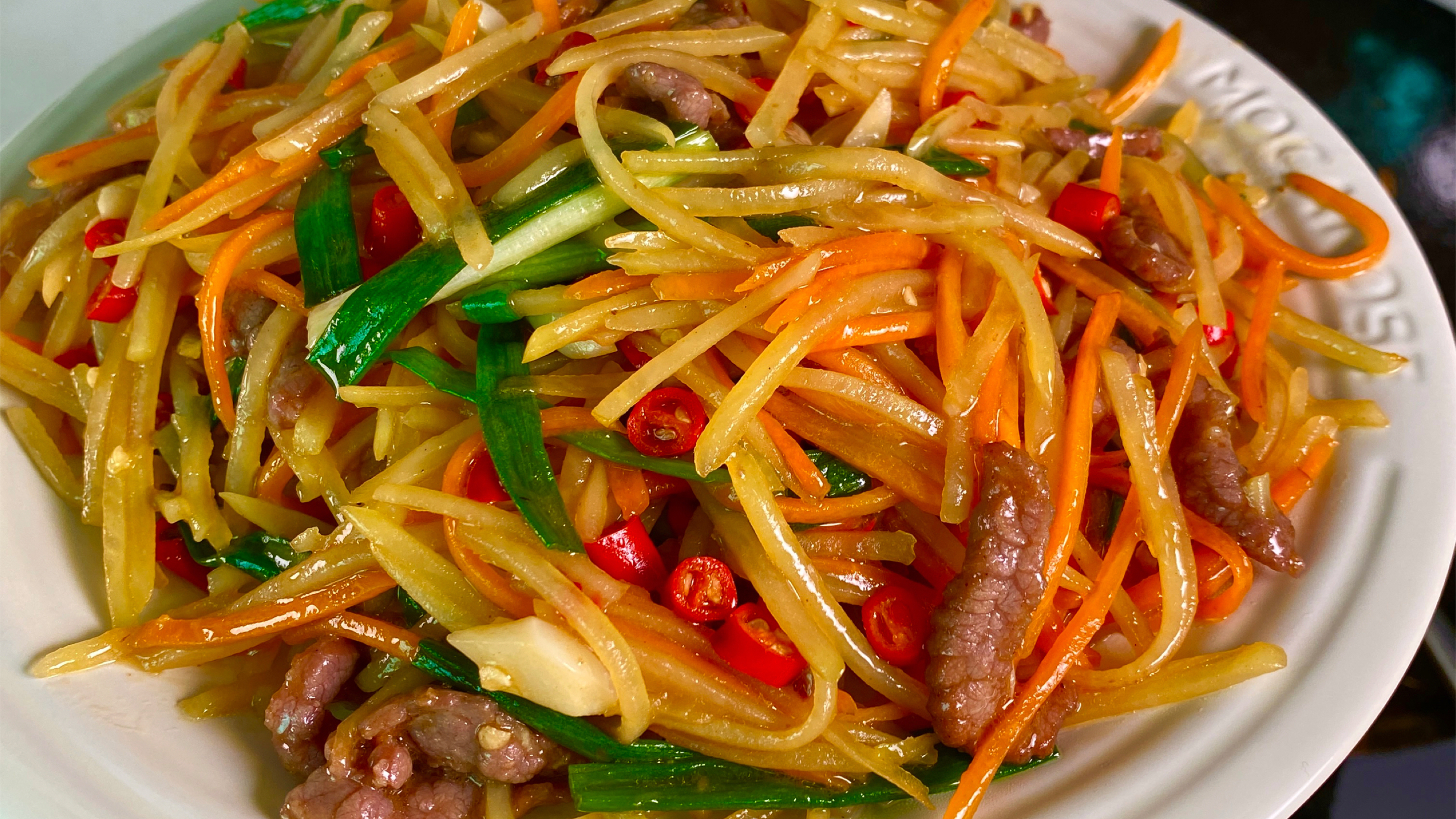 非常好吃的炒三丝,大人小孩都会喜欢吃,做法简单,出菜快