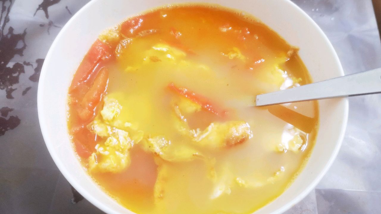 大厨教你西红柿煎蛋汤正确做法,汤鲜味美,营养丰富,先收藏了