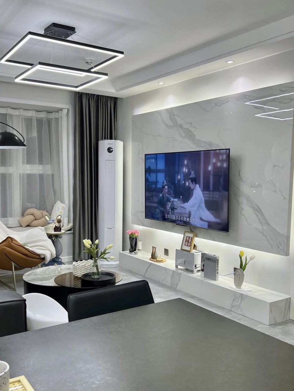 71#李理谦# 家居风水之电视背景墙有哪些风水讲究?