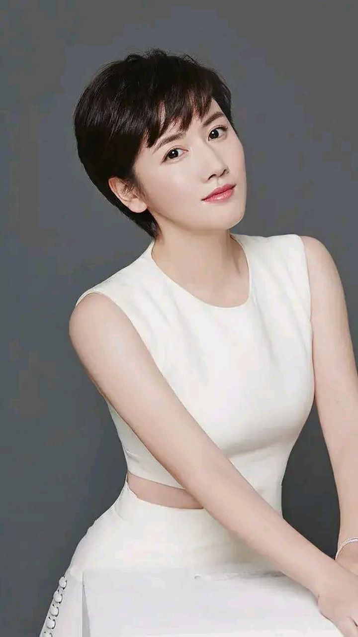 陈虹池,真美!五官精致,气质高雅,不仅长得好看,表演也十分出色!