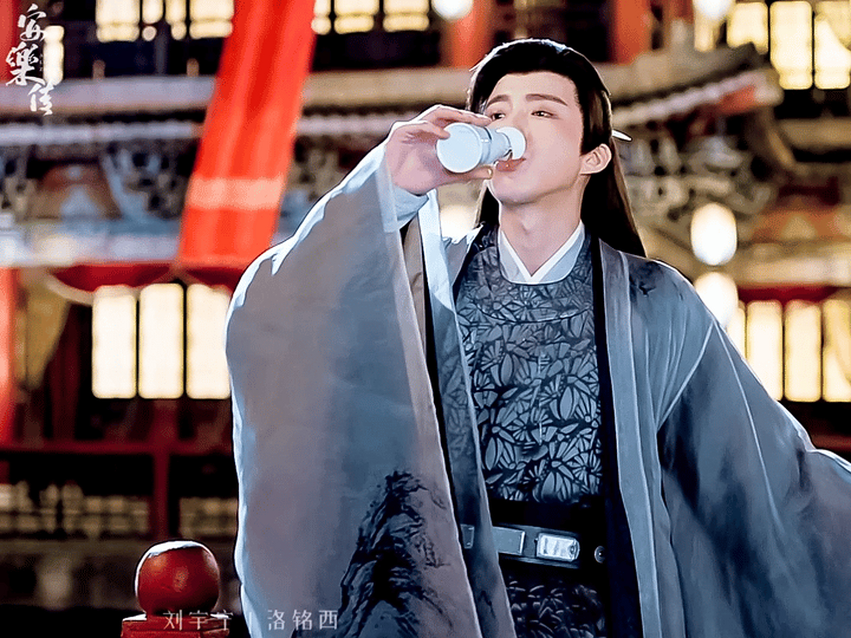 好吧,病就病吧,反正他的人设是暗中帮安乐筹谋.