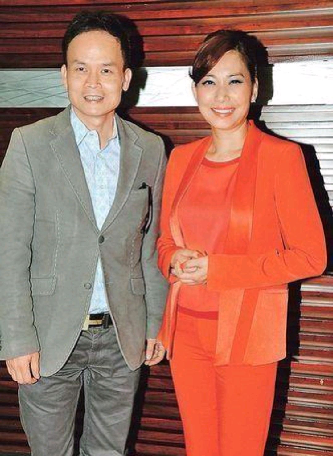 "亿万富婆"邝美云情史