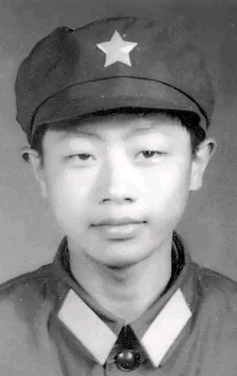 周世军烈士,云南省昭通市彝良县人,1984年1月入伍,半年后的6月14日,在