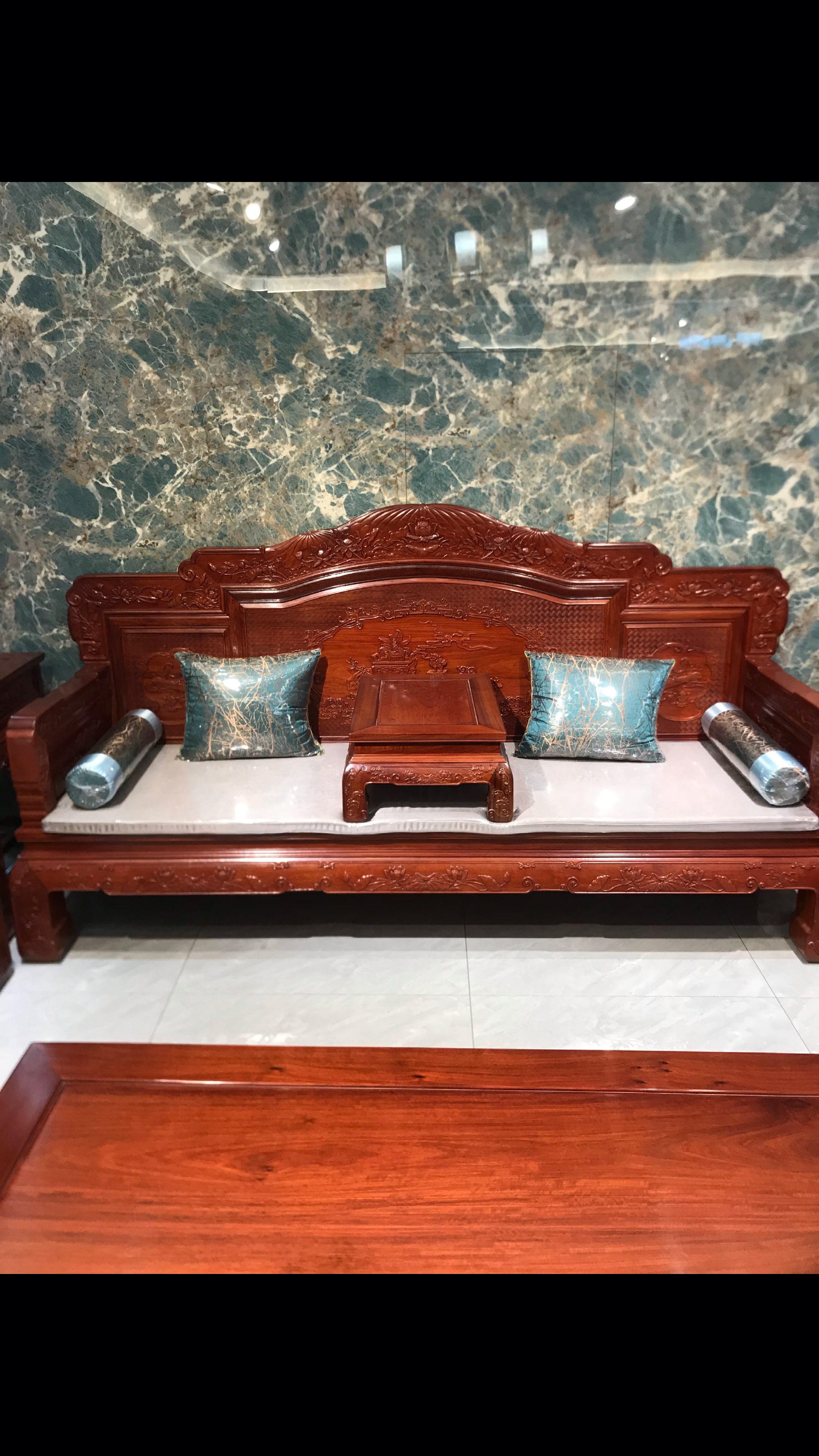 年度爆款大果紫檀合家欢沙发,结美感与大气于一身的断货王