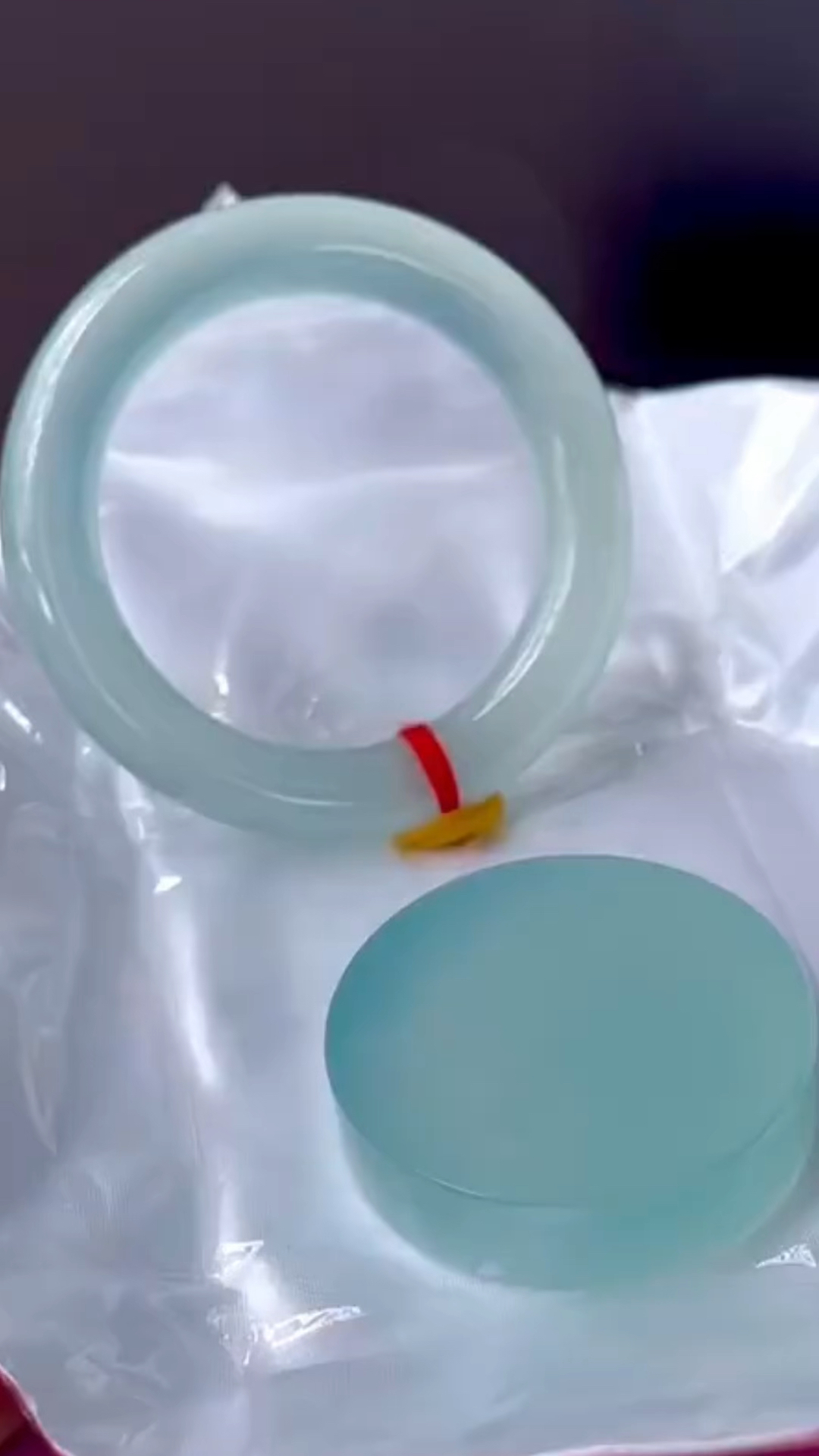 粉丝定做的翡翠手镯,剩下的镯芯怎么办好?