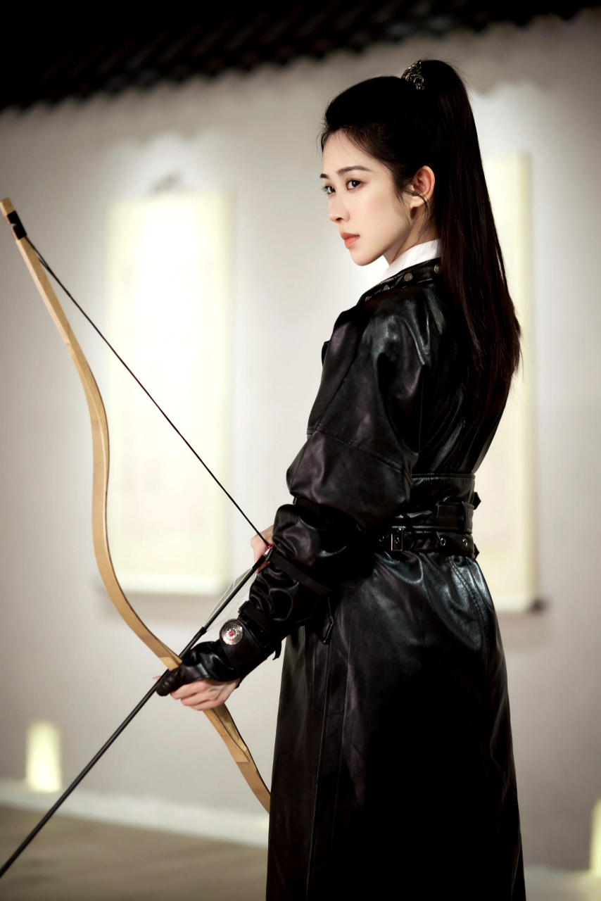 马尾辫射箭女神云清 英姿飒爽有侠女风范