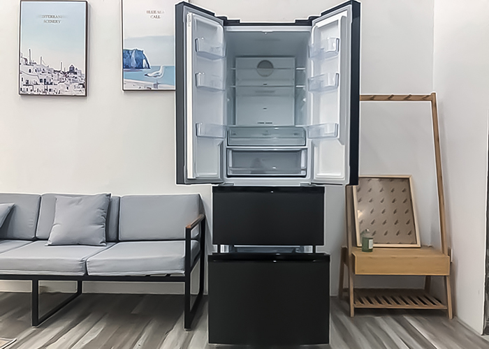 新晋宝妈打卡小天鹅母婴冰箱!锁鲜能力惊艳全场